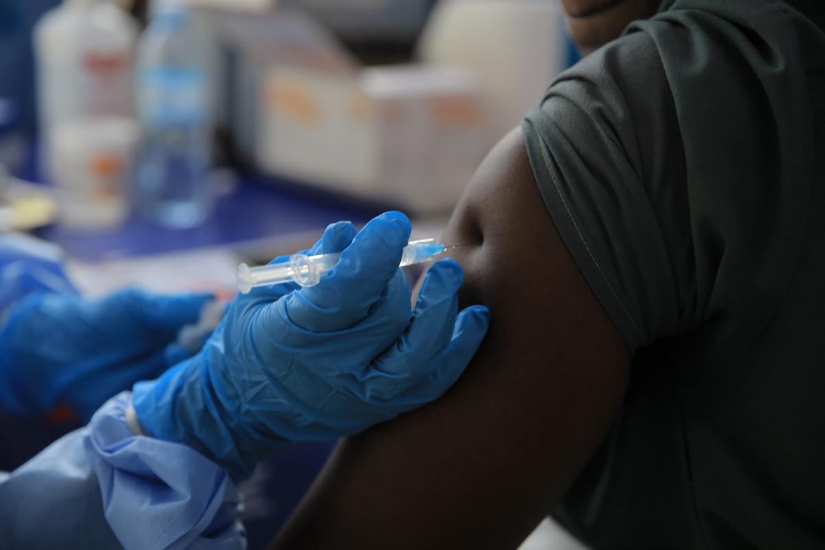Nigeria confirma caso de ébola, de una mujer que llegó de Uganda