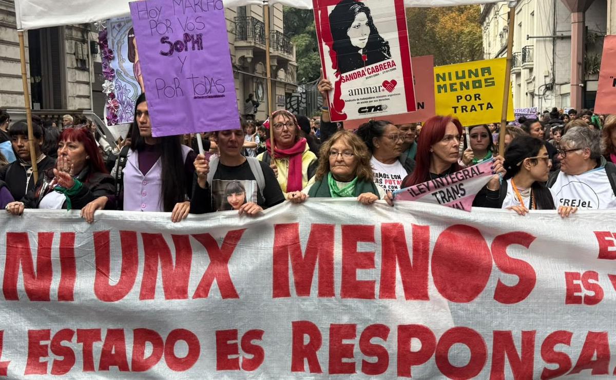Marcha por Ni Una Menos en Rosario.