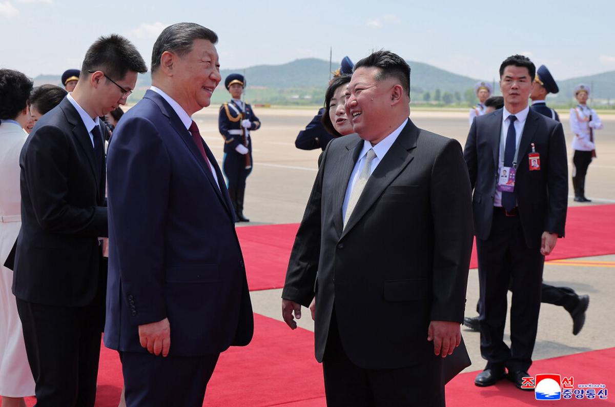 El presidente chino Xi regresa de un viaje a Corea del Norte envuelto en expectación