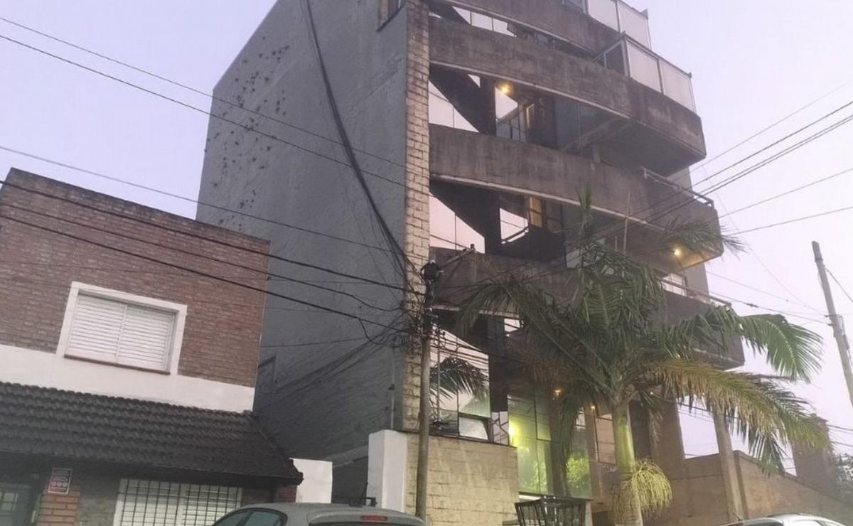 Edificio ubicado sobre avenida San Martín al 7200.