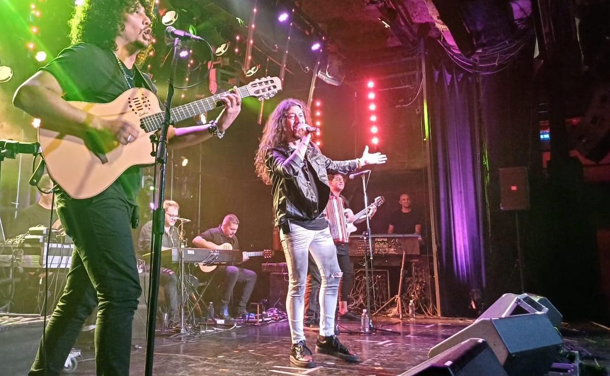 FOTO: Facundo Toro festejó 30 años en la música.