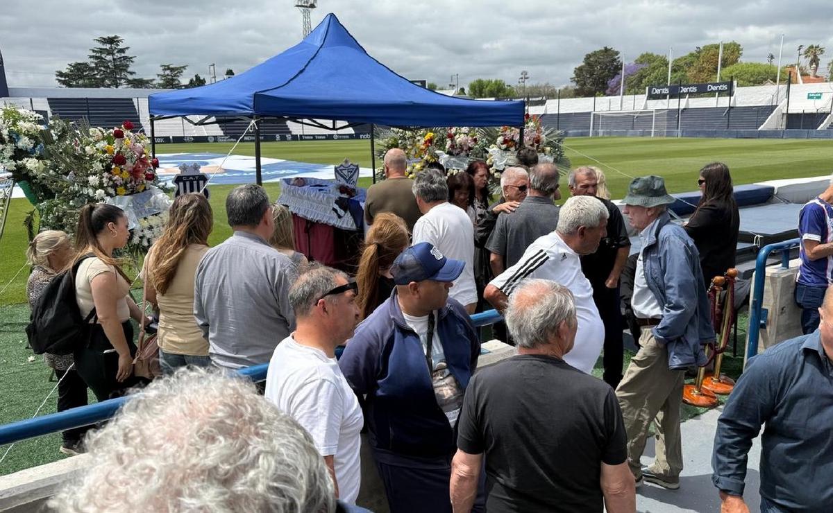 Último adiós a Daniel Willington (foto: Daniel Cáceres/Cadena 3)