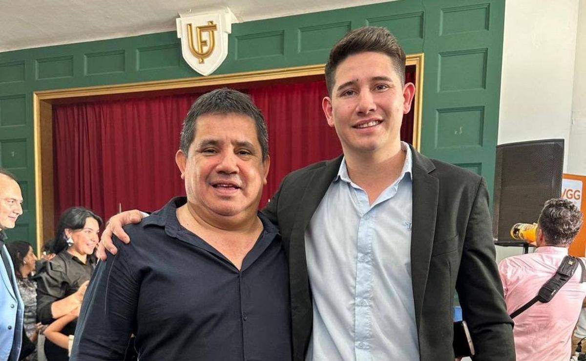 Nicolás Ramírez, actual presidente del Concejo Municipal de Villa Gobernador Gálvez junto a su padre