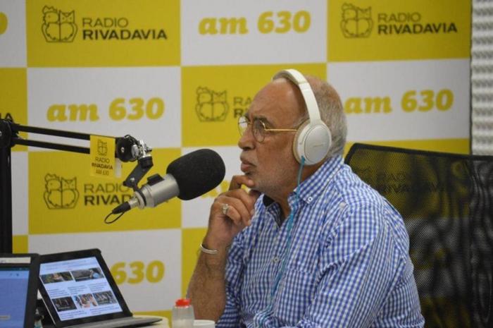 Emotivo homenaje a Oscar "Negro" González Oro en los Martín Fierro de Radio