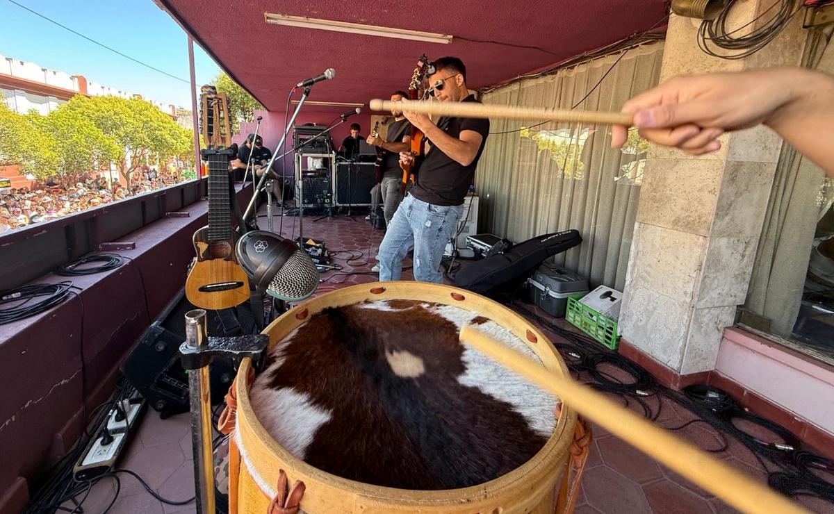 El Dúo Amukan abrió la tradicional Peña de la Munich en Cosquín.