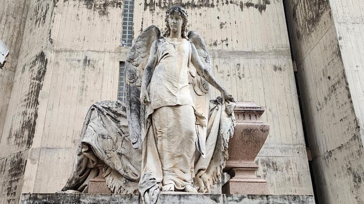 FOTO: Cementerio San Jerónimo: una historia de amor y desamor en el Día de Muertos 