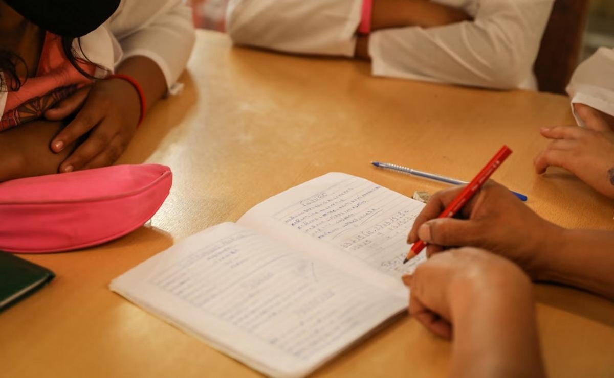 Cumbre de referentes por un movimiento de comprensión lectora.