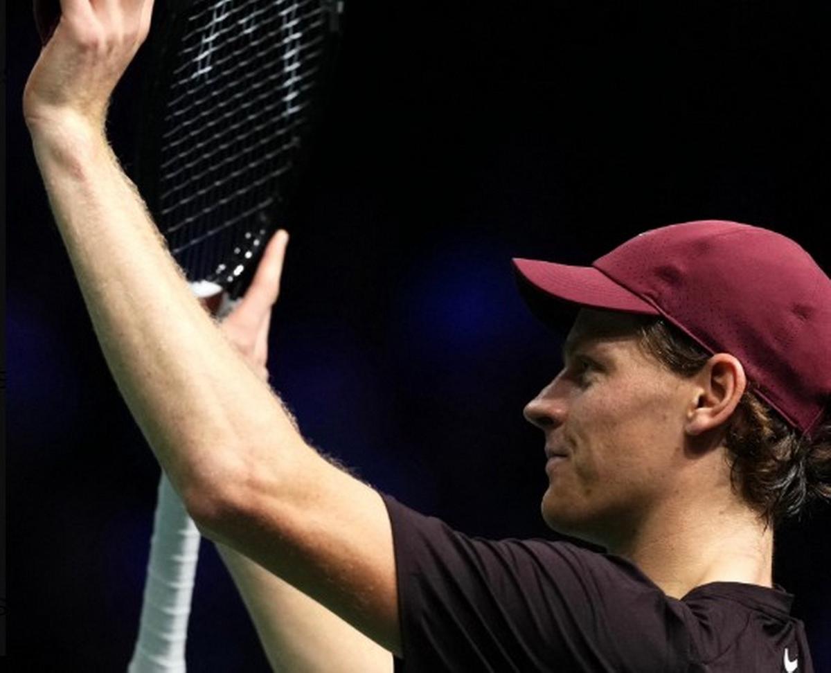 Jannik Sinner venció al argentino y avanzó (Foto: @janniksin)