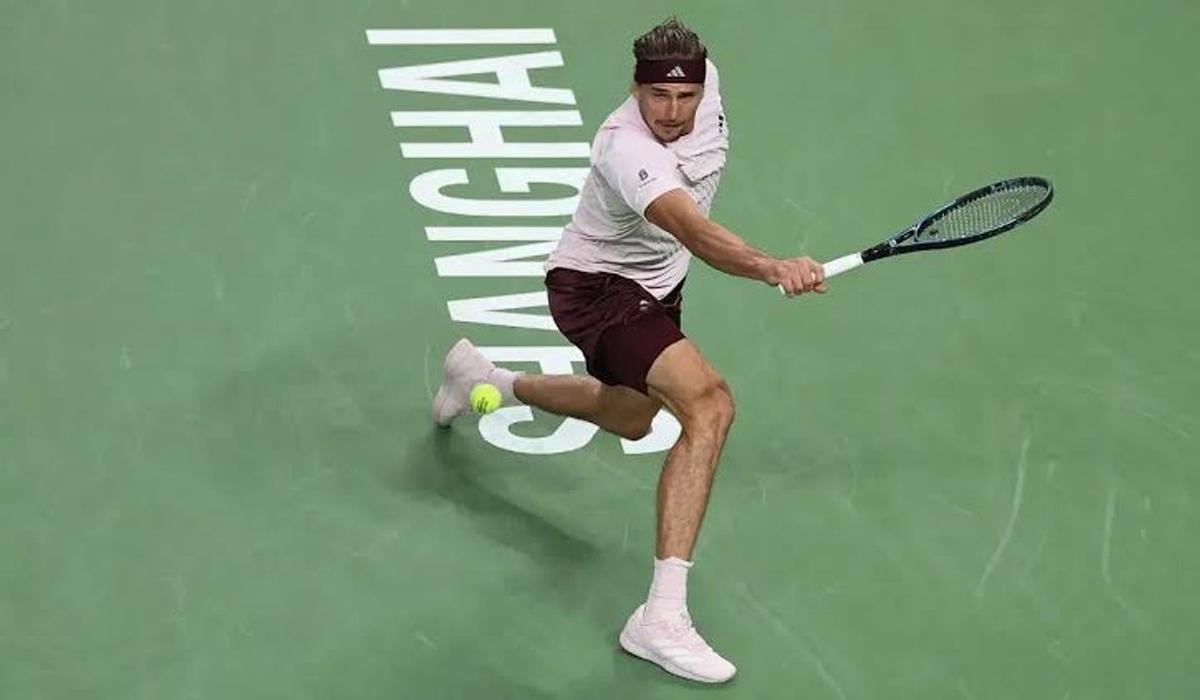 Zverev avanzó con sufrimiento en Shanghái.