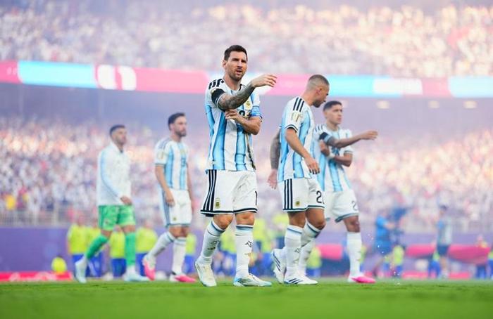 El elogio de un jugador brasileño para la selección argentina: "Es una locura"