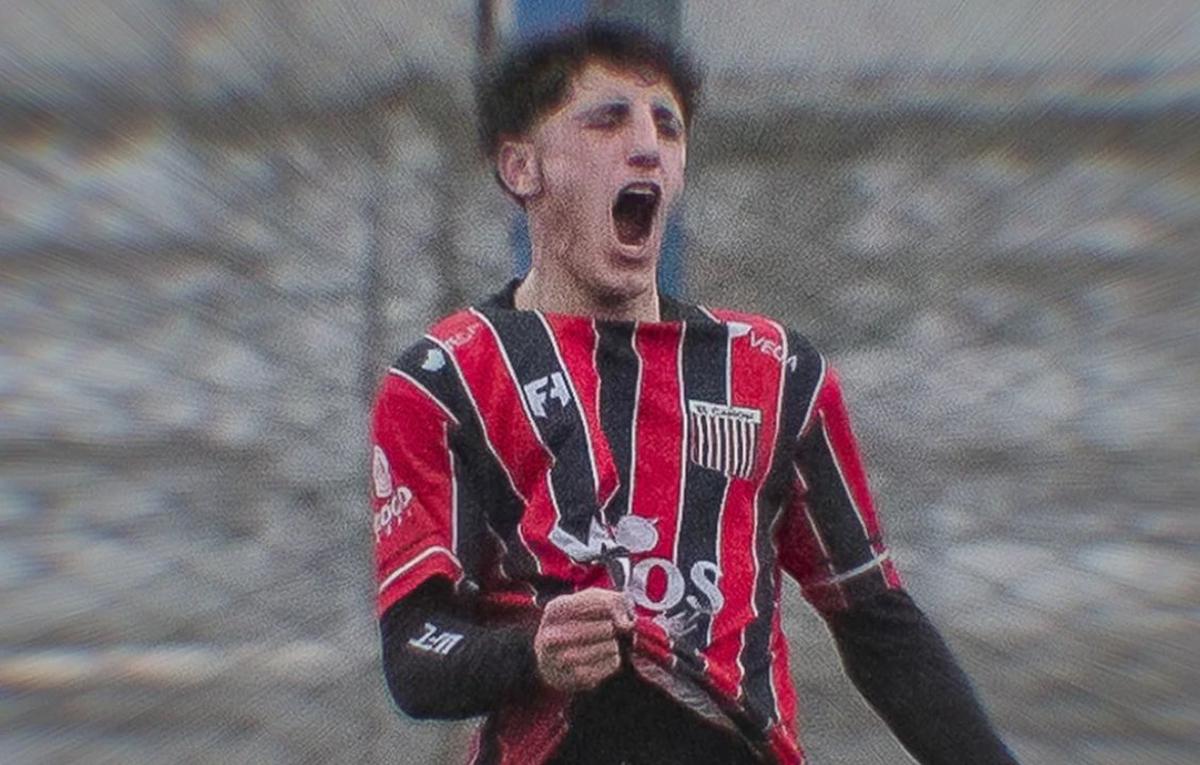 Aitxuri Isasmendi, el auto del golazo. Foto: GASTÓN YNSAURRALDE (@gaston_ynsaurraldeph)