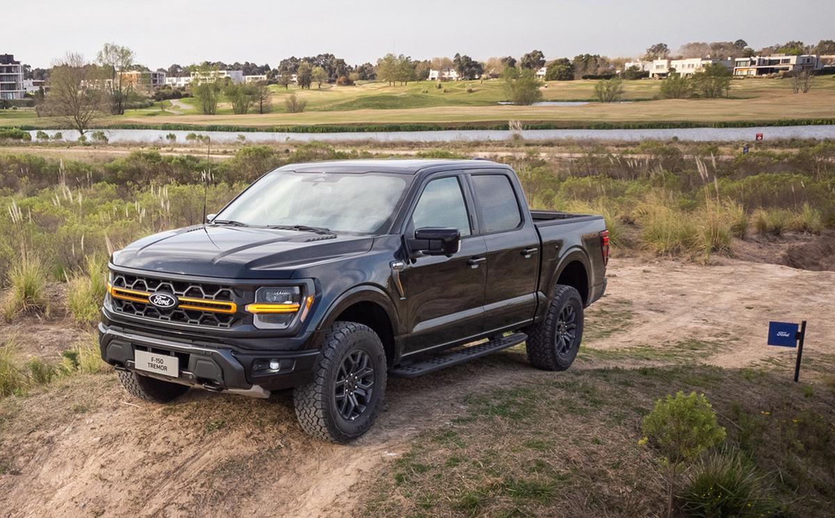 FOTO: Nuevas versiones de la Ford F-150: Tremor y Lariat híbrida