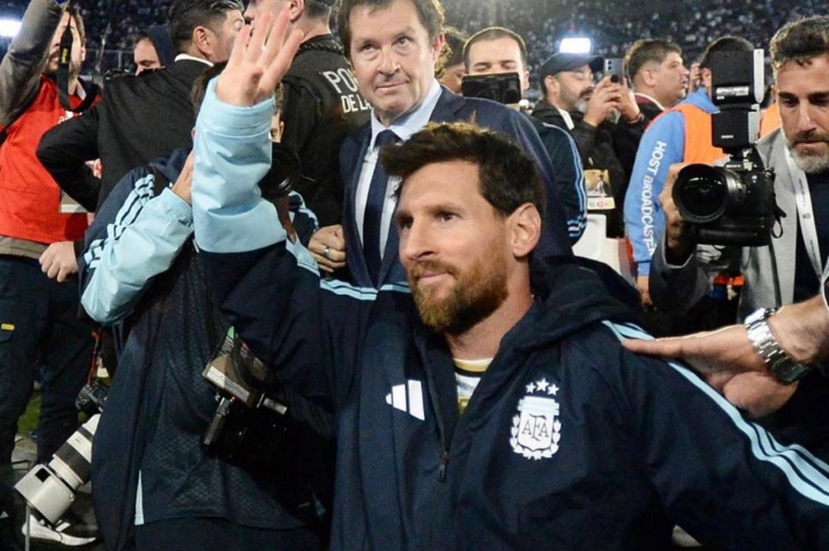 Lionel Messi tuvo una emotiva noche de despedida.