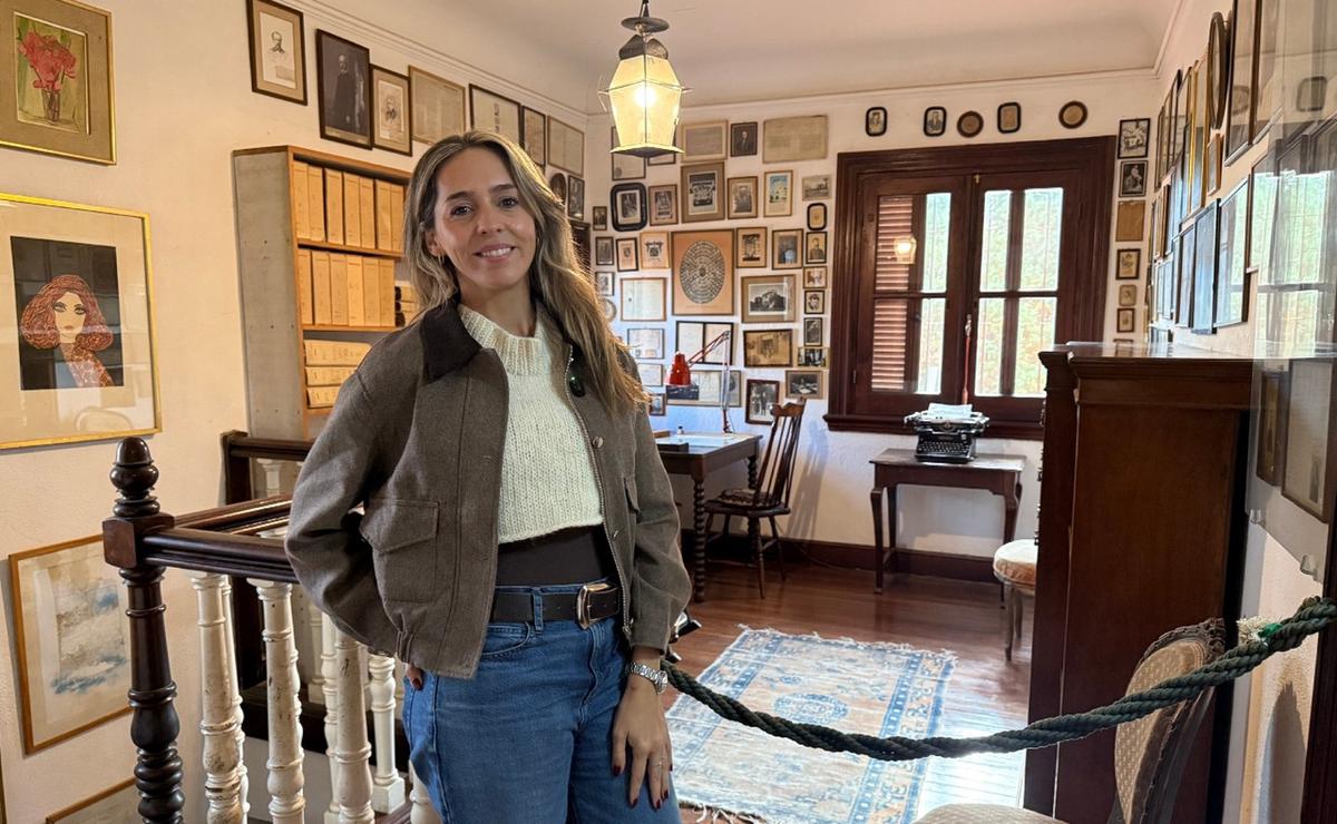 Mariana Asan en la histórica casa de Mujica Lainez en La Cumbre.