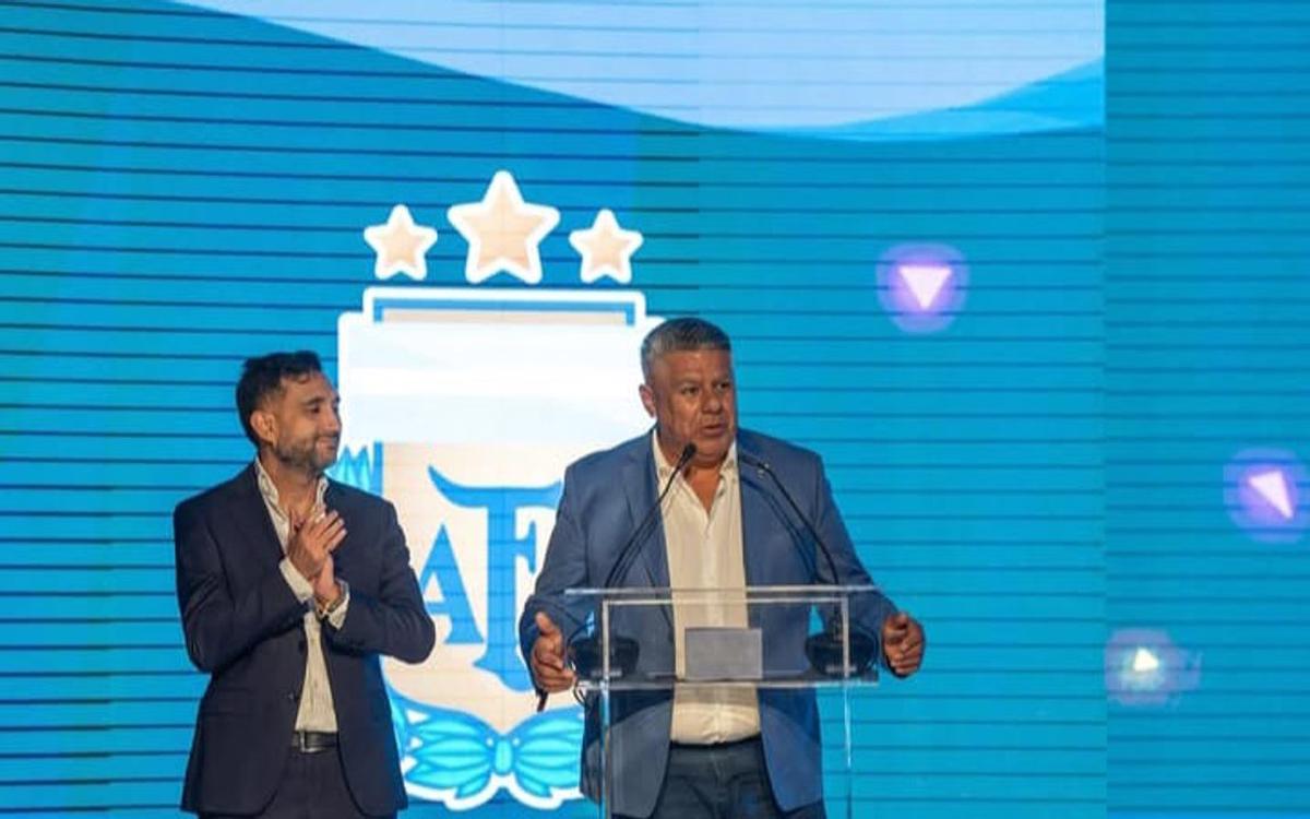 Ariel Vallejo y Claudio Tapia en un evento de la AFA. Foto: Agencia NA.