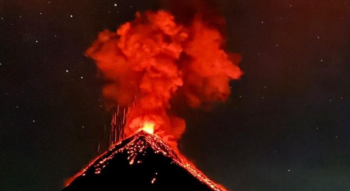 Volcán de Fuego, el más activo de Centroamérica.