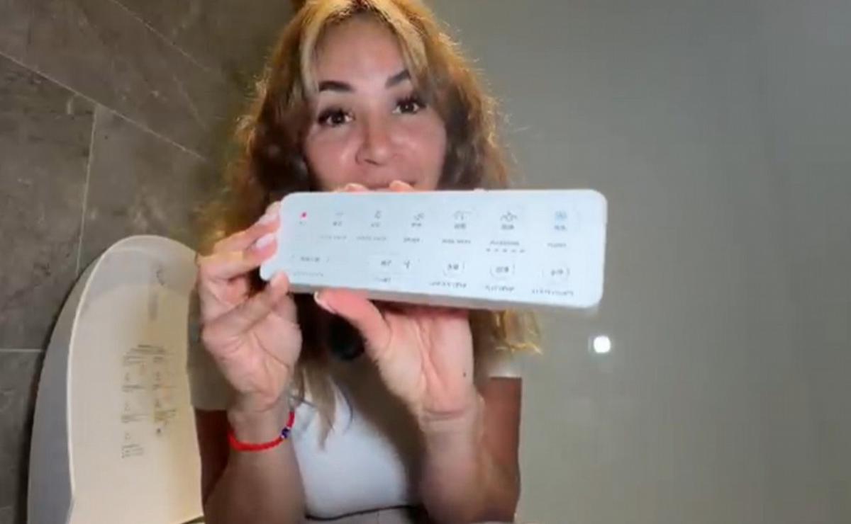 Agustina Vivanco en China.