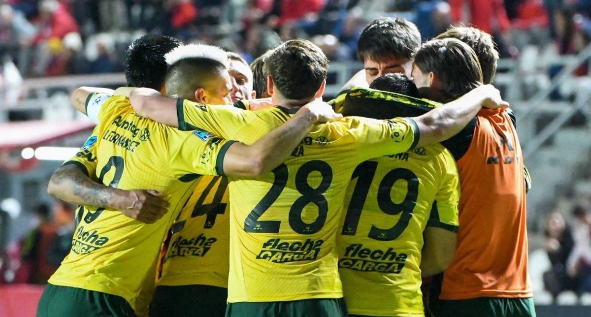 Defensa venció a Unión sin contratiempos.