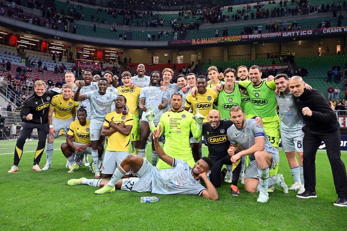 Los jugadores del Udinese festejaron el triunfo ante el Milán. Foto: Agencia NA (@Udinese_1896)