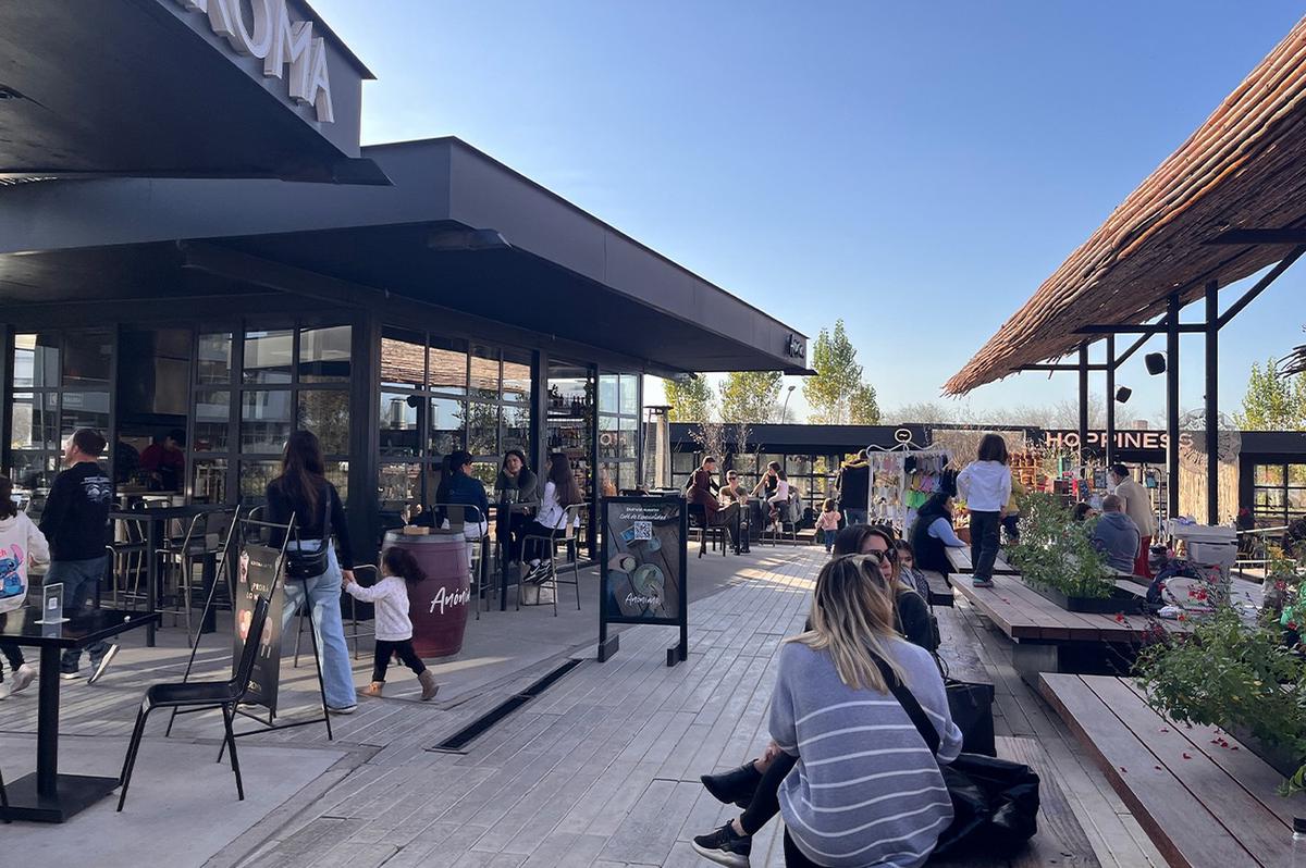 La feria es abierta y gratuita, para disfrutar en familia y con amigos.