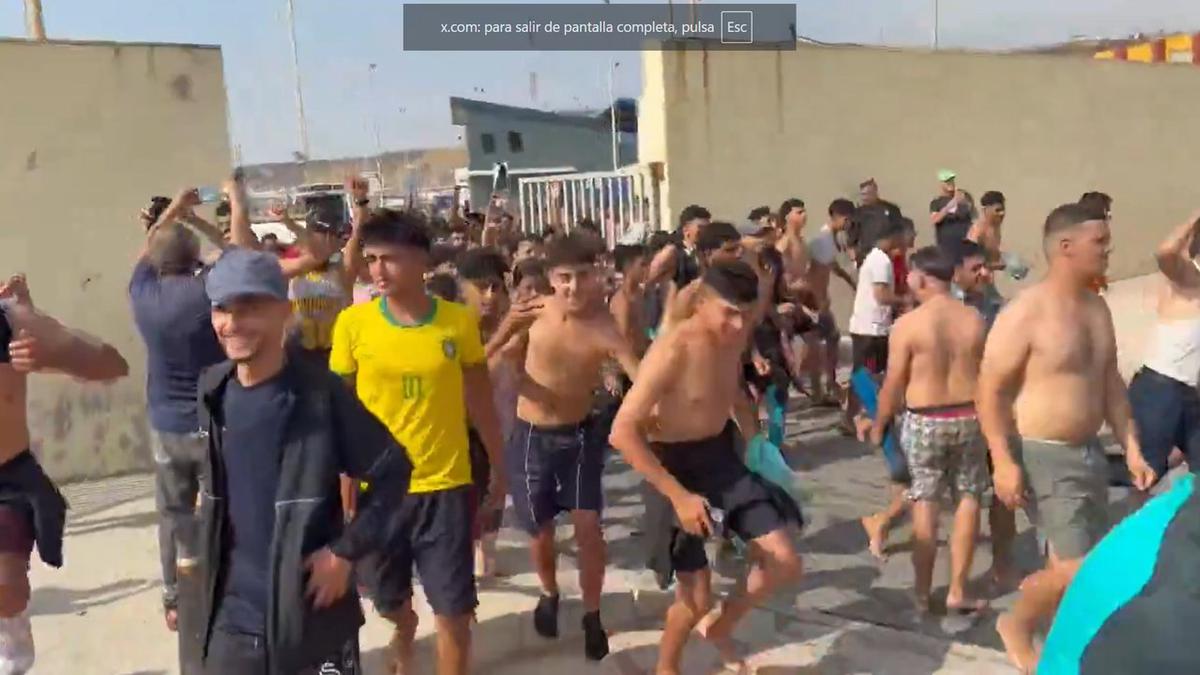 Hallan 7 cadáveres después de que numerosos inmigrantes intentaran cruzar a Ceuta a nado.