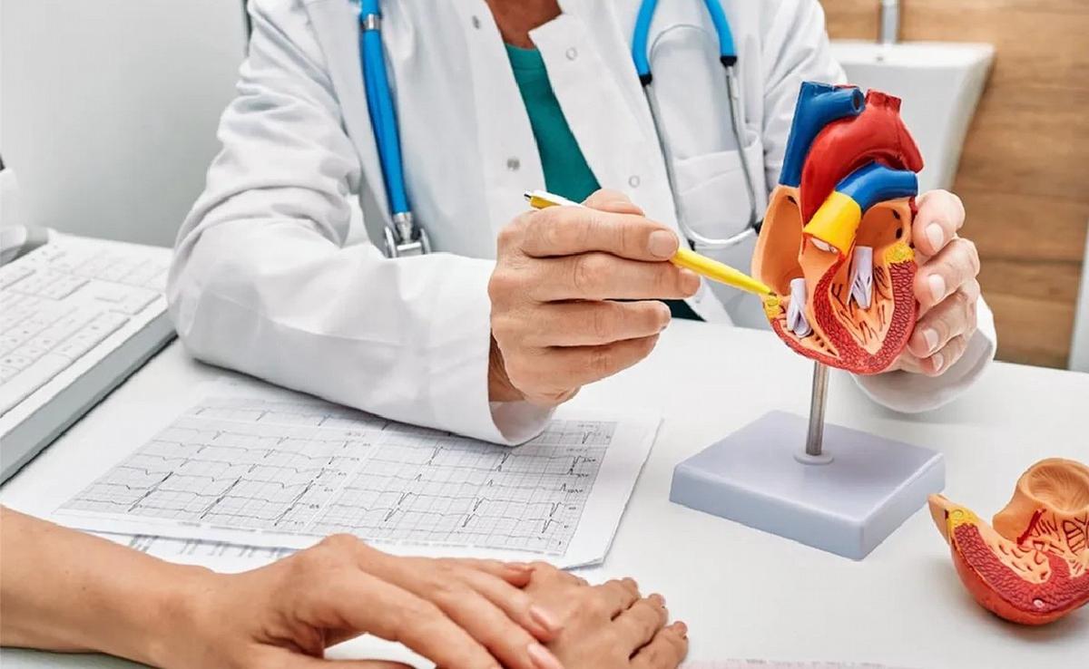 Proponen que los cardiólogos sean los únicos en emitir certificados EMMAC.