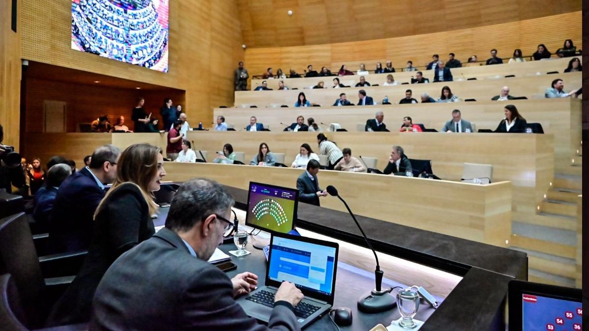 FOTO: Ficha limpia: ahora desde el oficialismo de Córdoba presentaron un proyecto