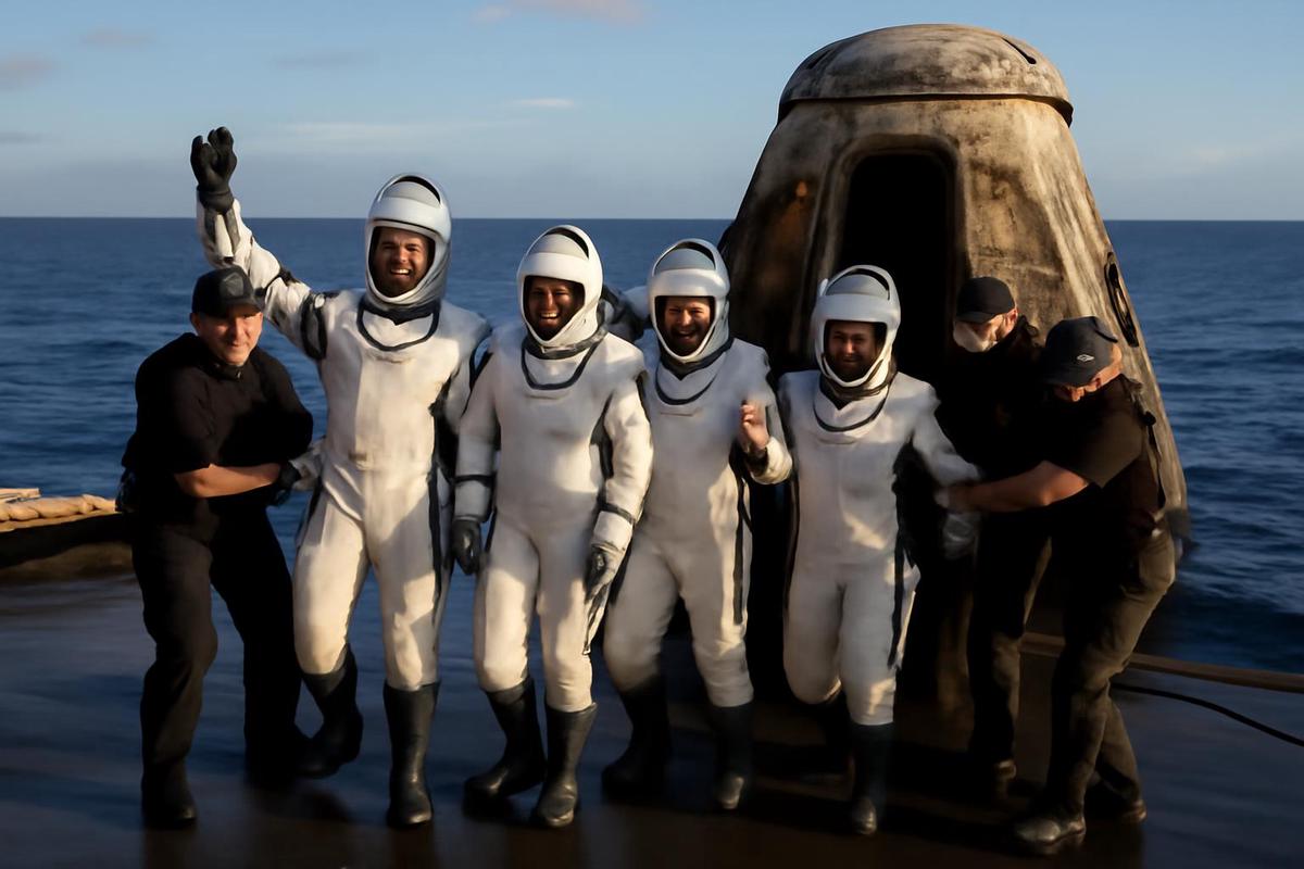 Astronautas de la NASA regresan a la Tierra