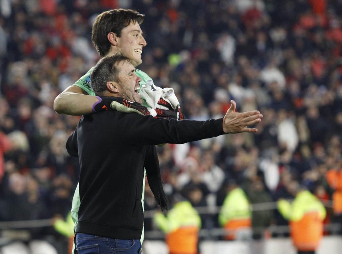 Con Beltrán como héroe, River eliminó por penales a San Lorenzo.