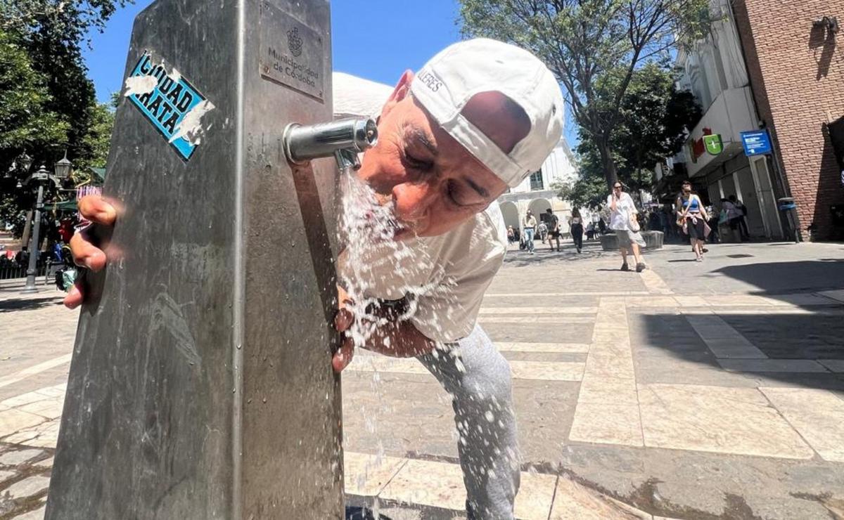 FOTO: Ola de calor en Córdoba (Foto: Daniel Cáceres/Cadena 3).