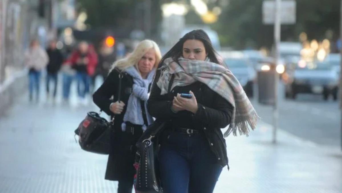 Frío extremo en Buenos Aires: alerta amarilla para el AMBA este lunes