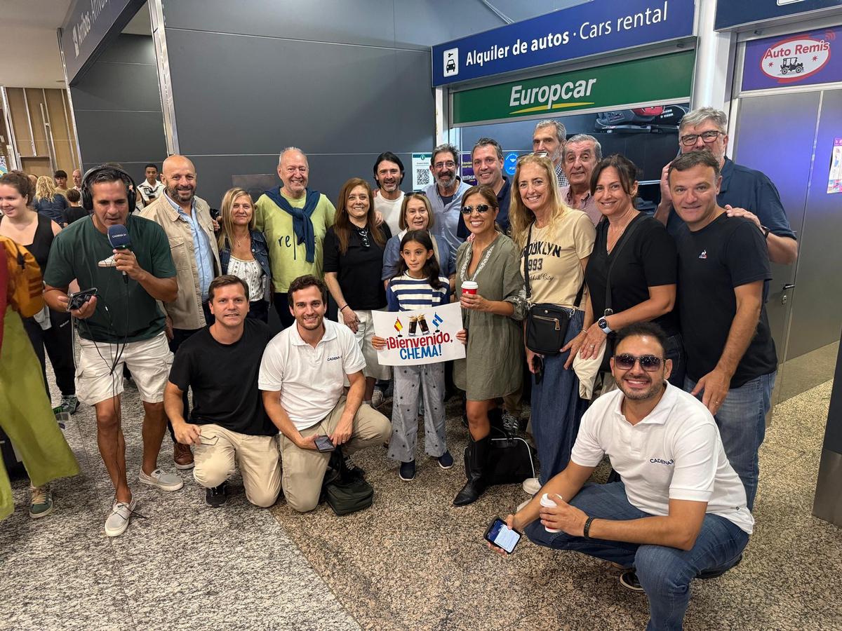 Emotiva recibida a Chema Forte, que vuelve a Córdoba para quedarse.