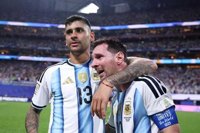 El "Cuti" Romero resalta la grandeza de Messi: "Nunca se puso por encima de nadie"