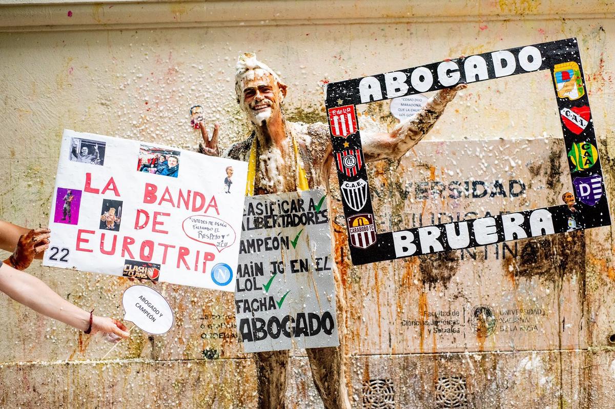 FOTO: Bruera, arquero del Carabobo venezolano y abogado (Foto: @LocoBruera)