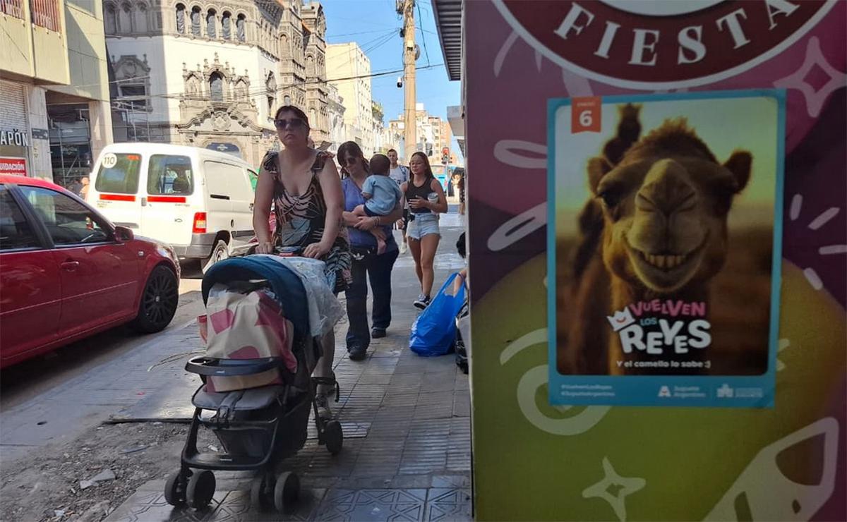 Reyes Magos en Rosario, ventas en calle San Luis, corredor comercial céntrico.