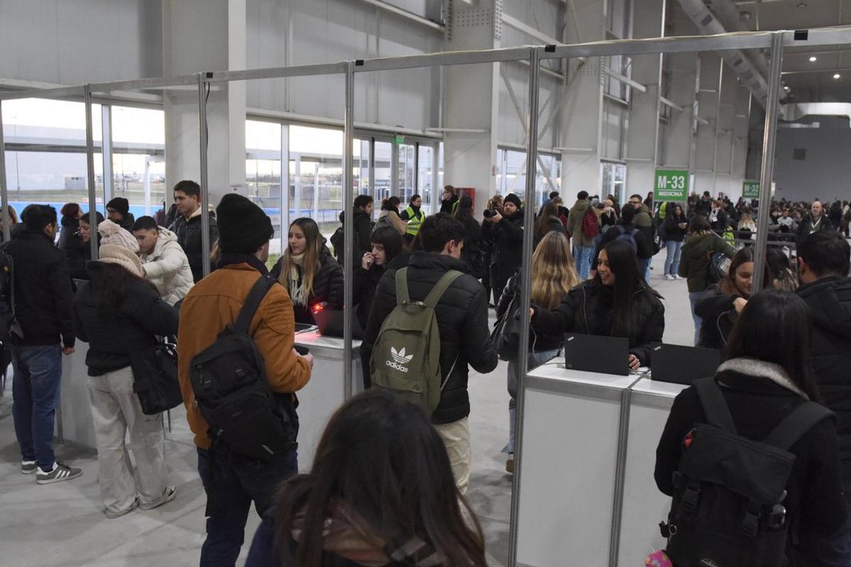 Salud habilita a 5.663 profesionales para examen de residencias 2026