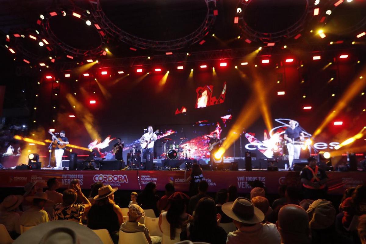 FOTO: El Festival de Jesús María a puro color y coraje.  