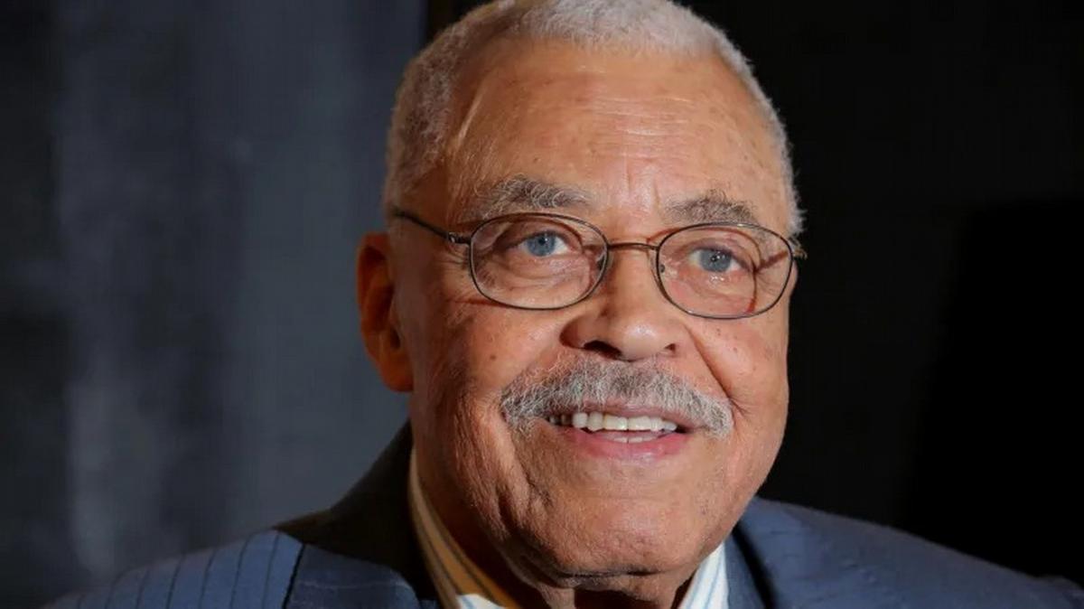 FOTO: Murió James Earl Jones, el actor que le puso la voz a Mufasa y Darth Vader