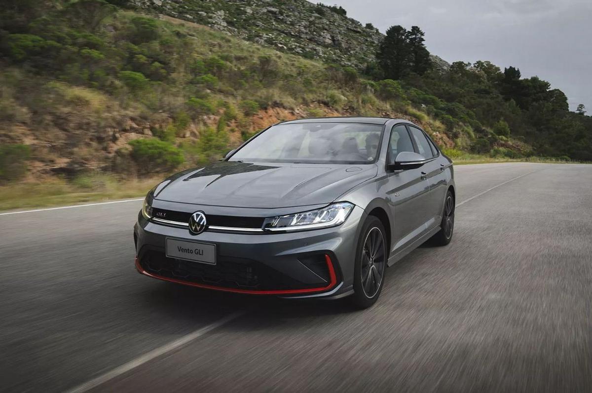 FOTO: Nuevo Vento GLI MY25: todas las novedades del sedán deportivo de Volkswagen 