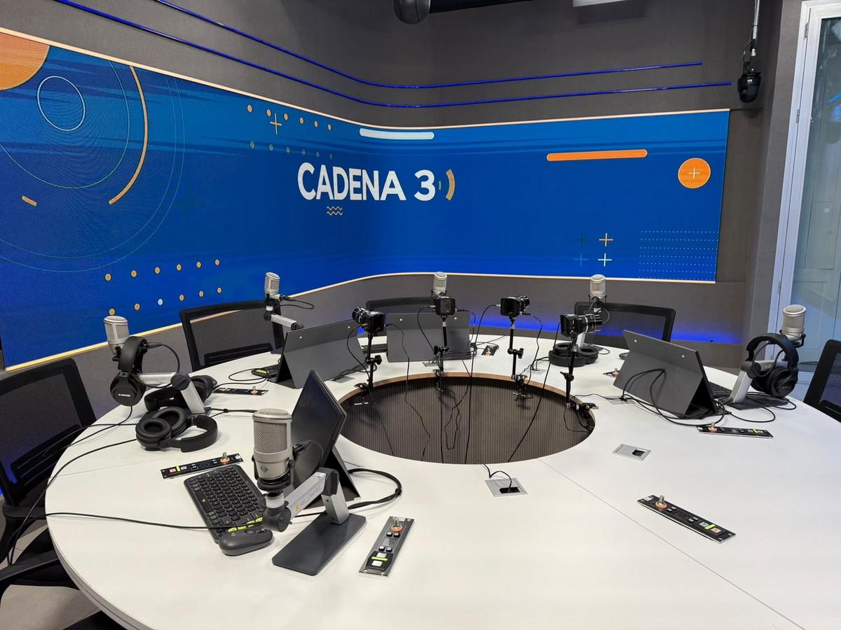 Cadena 3 presentó el nuevo estudio.