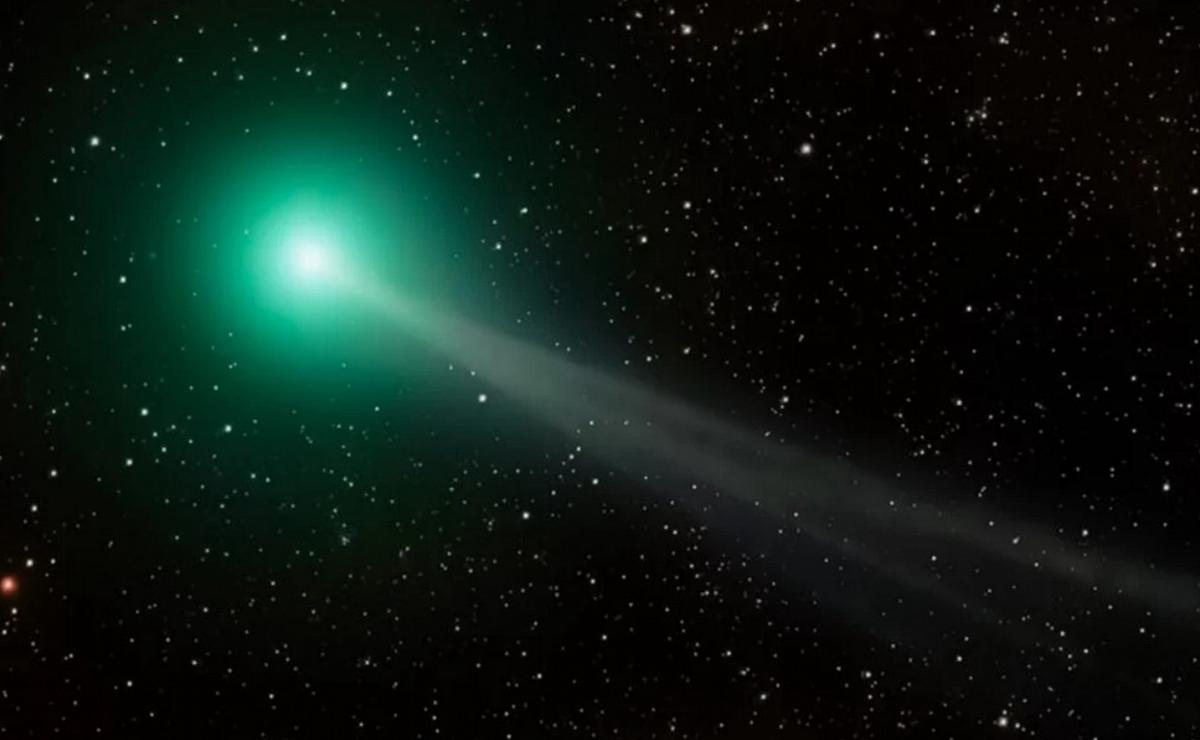 FOTO: El cometa del siglo estará visible en estos días o dentro de 80 años.