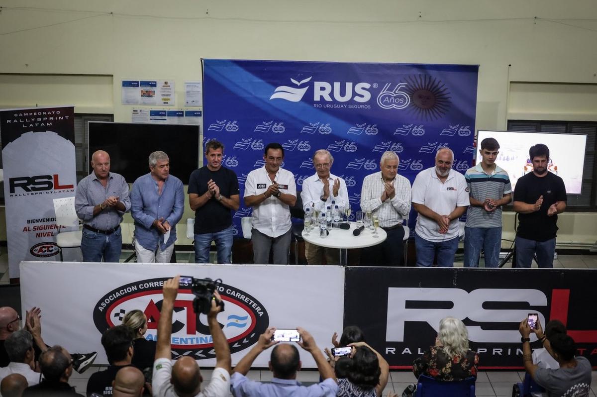 FOTO: Con una excelente recepción, la carrera se presentó en la sede de RUS