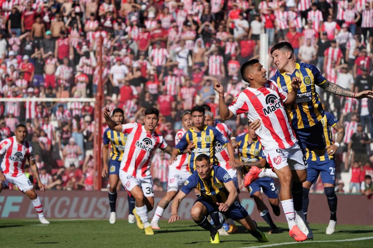 FOTO: Instituto recibe a Rosario Central en Alta Córdoba. 