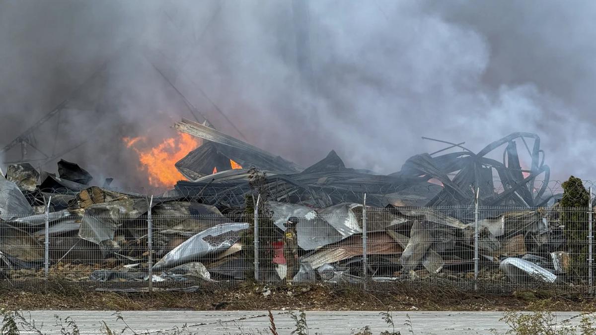 Los bombardeos cruzados dejaron víctimas fatales y daños en infraestructuras de ambos países.