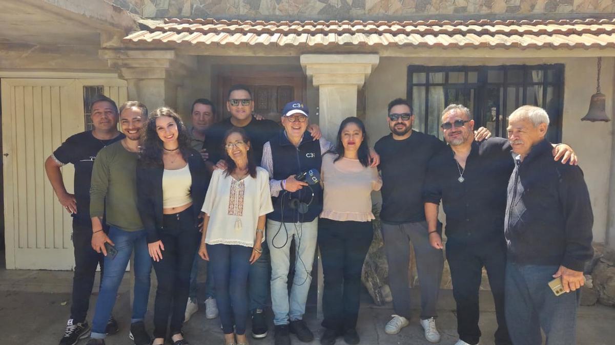 Los Trajinantes brindaron una serenata especial por el Día de la Madre