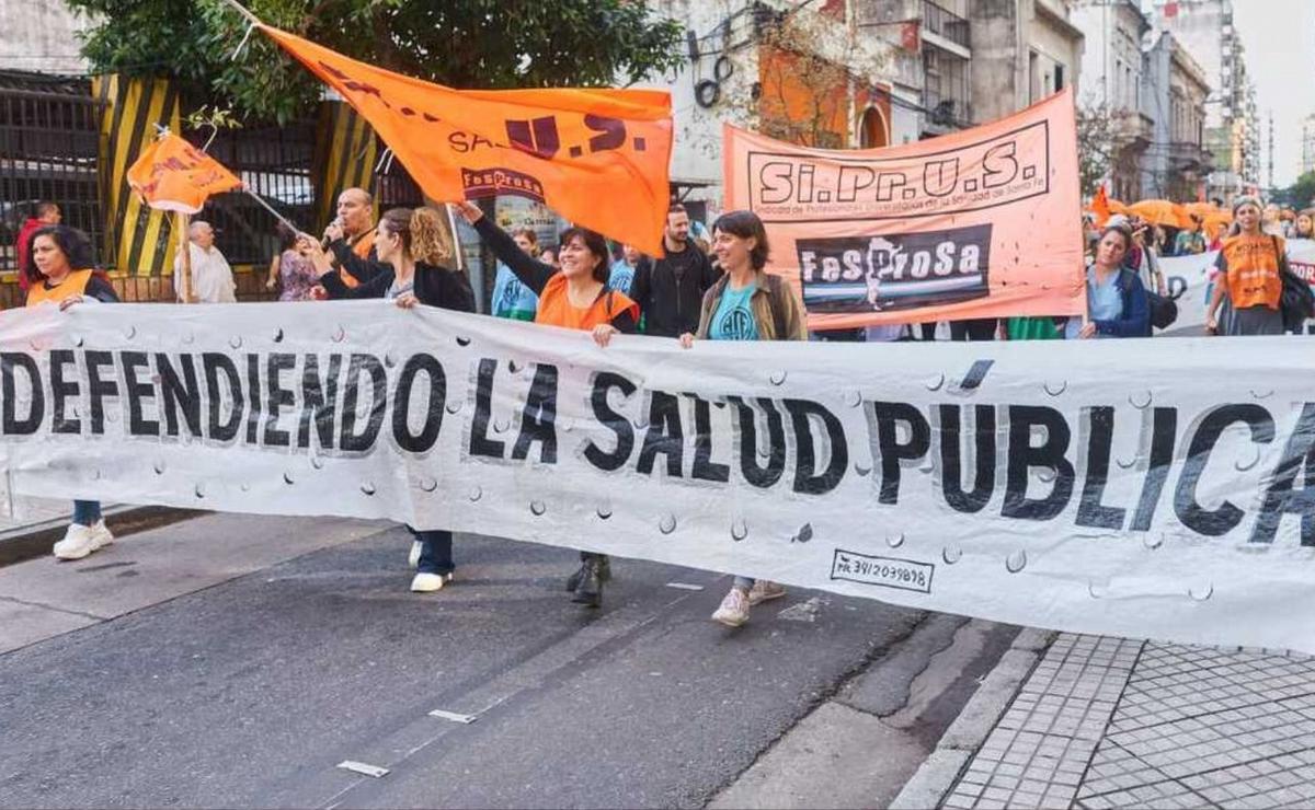 Movilización por la salud pública en Rosario.