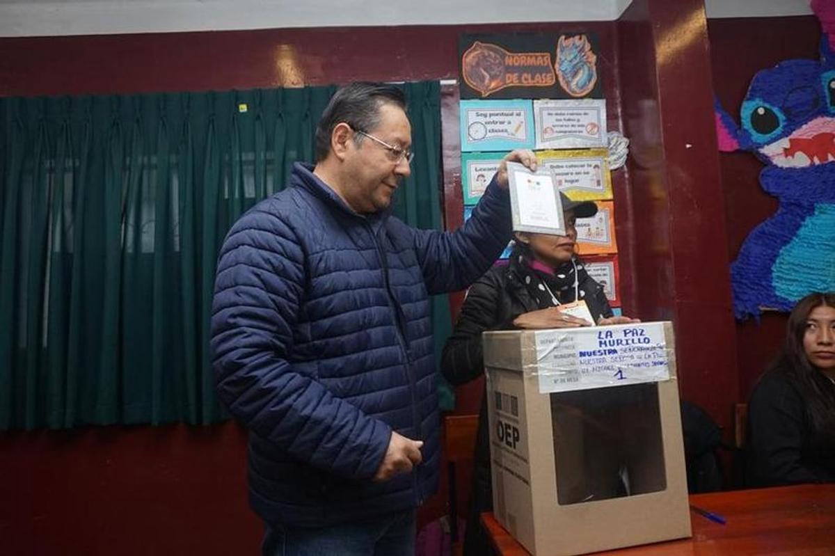 Detuvieron al ex presidente de Bolivia Luis Arce.