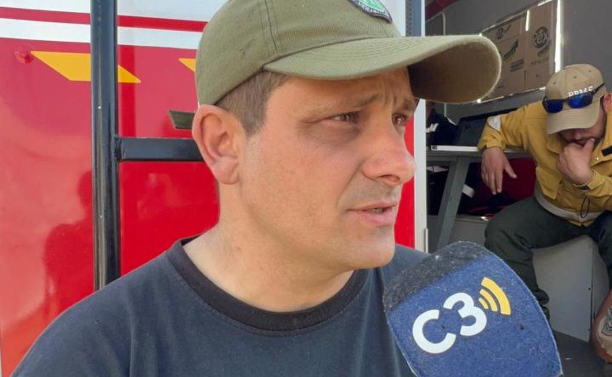 FOTO: Daniel Gadea, bombero que envió un emotivo saludo a su hija desde Capilla del Monte.