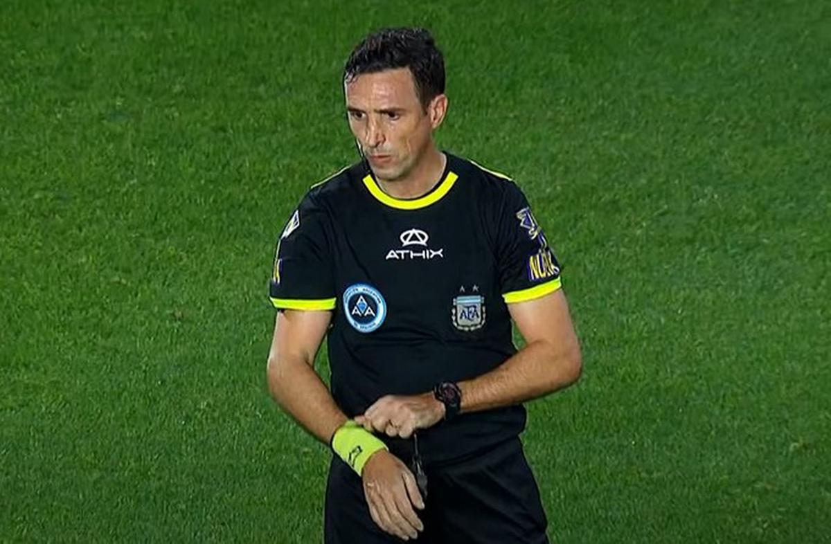Dóvalo dejará el arbitraje