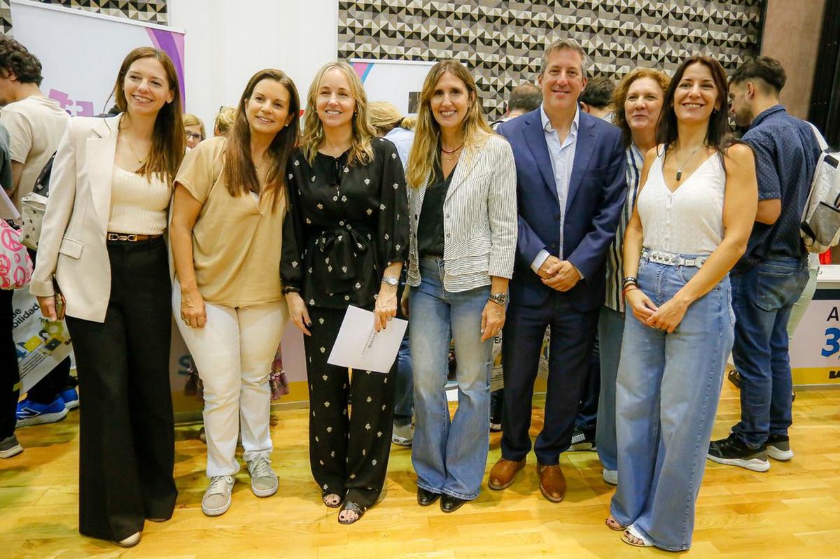 La Ciudad celebró la Expo Empleo Barrial con oportunidades para las personas con discapacidad